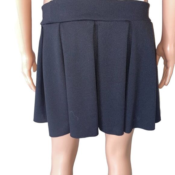 💋Bundle 4 items for $20. Add items💋 to a bundle - Picture 3 of 7